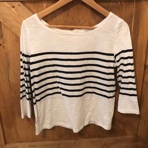 Black and white stripped mid sleeve cotton shirt.